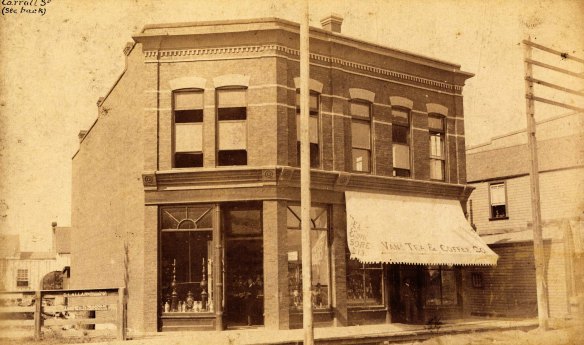 Vancouver Tea & Coffee Co., 1889. Photo by Bailey and Neelands, City of Vancouver Archives #Str P68